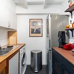 Les Savournins - St-honore - Prive 4* Párizs